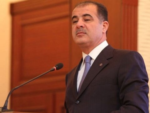 Elmar Vəliyevin mühafizəçisi 2 güllə yarası alıb, əməliyyat olunub - Ən son MƏLUMAT