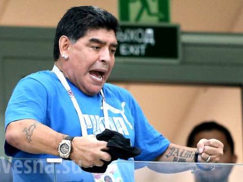 Maradona ilə FİFA arasında qalmaqal yaşanır
