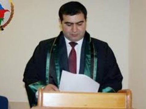 Adəm Məmmədov vəkillik fəaliyyətini dayandırdı