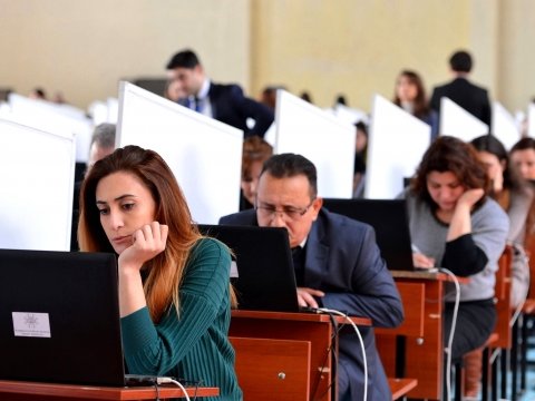 50697 m&uuml;əllim işləmək &uuml;&ccedil;&uuml;n Təhsil Nazirliyinə sənəd verib