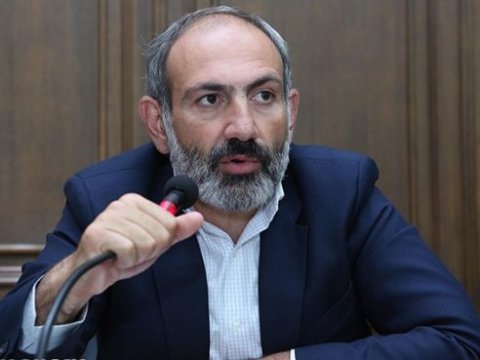 Paşinyan qarşılıqlı g&uuml;zəştlərdən dəm vurdu