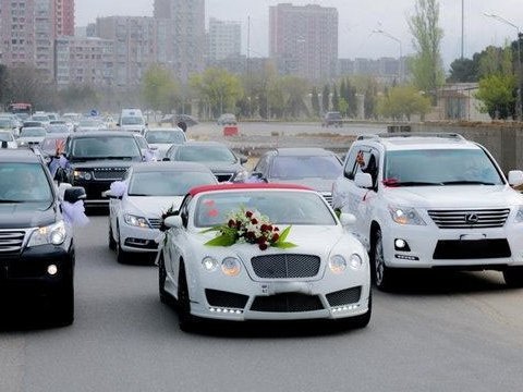 Yol polisi toy karvanlarına XƏBƏRDARLIQ ETDİ