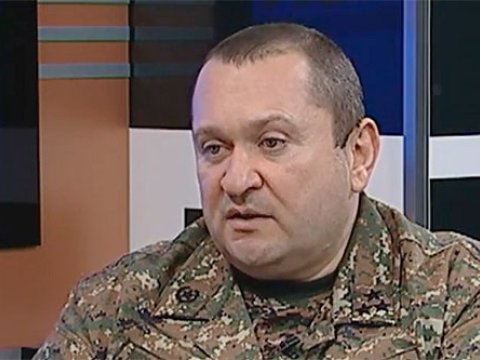 Ermənistanda yüksək rütbəli hərbçi işdən qovuldu