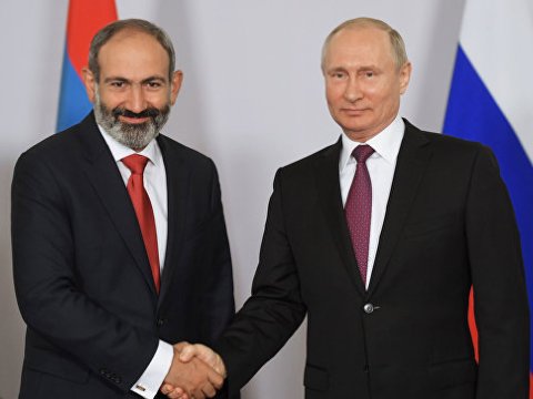 Paşinyan Putinə zəng etdi