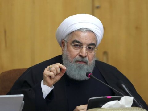 Ruhani: &ldquo;Amerika bizimlə niyə m&uuml;haribə etmir?&rdquo;