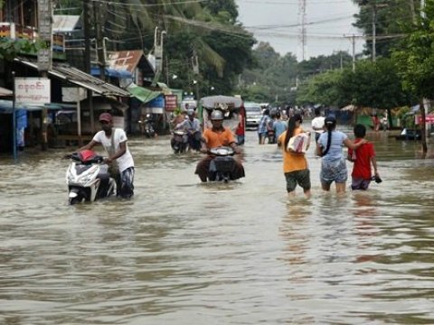 Hindistanda 1 milyon insan təxliyə olundu