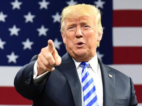 Tramp Hillari Klintonla bağlı iki quruma çağırış etdi