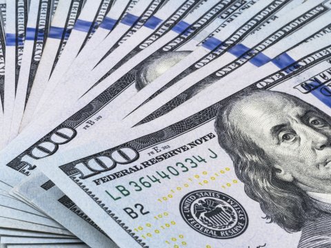 “Dollara qarşı mübarizə”də daha çox dollar PRİNSİPİ 