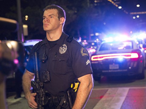 Polis əməkdaşı öz komandirini güllələdi                              