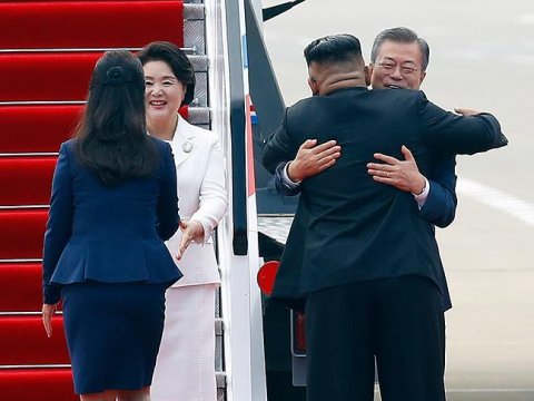 Cənubi Koreya prezidenti Kim Çen Inla nələri müzakirə edəcək?