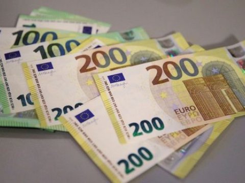 Yeni avro əskinasları təqdim olunub