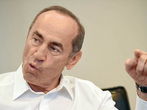 Koçaryandan Paşinyana MESAJ: “Putin məni dəstəkləyir”