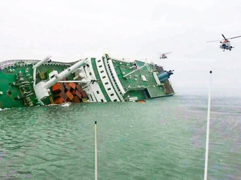 Bərə qəzasında ölənlərin sayı 136-ya çatdı: 4 günlük matəm