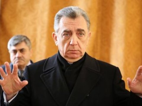 Eldar Əzizov xəbərdarlığa görə hərəkətə keçdi
