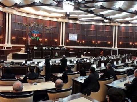 Milli Məclisdə 3 yeni qanun layihəsi müzakirəyə çıxarılır