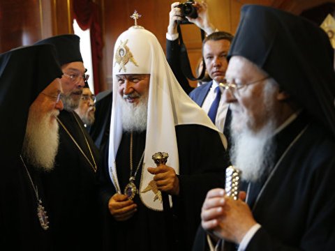 Pravoslav xristianları arasında PARÇALANMA - Moskva bu dəfə “dini zərbə” aldı 
