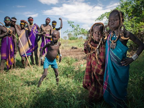 Etnik toqquşmalara görə 1200 nəfər saxlanılıb
