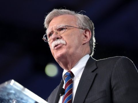 Bolton İranı sərt hədələdi