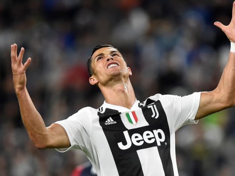 Ronaldu zorlamada ittiham olunur