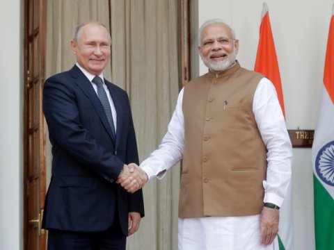 Rusiya Hindistana S-400 raketləri satacaq