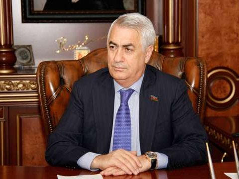 Azərbaycana ikimərtəbəli qatarlar gətirildi