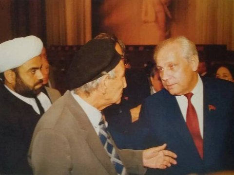 Allahşükür Paşazadə deputat mandatından niyə imtina etmişdi? - Şeyxin Qorbaçova DEMARŞI