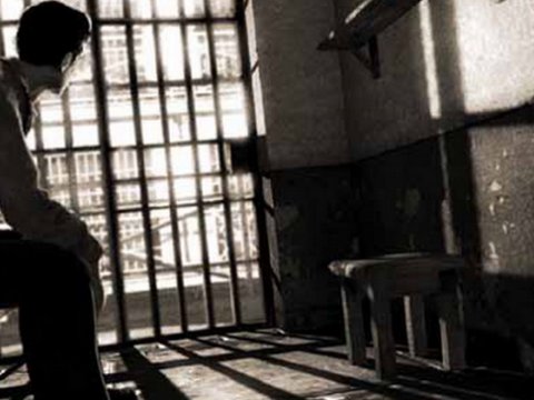 Ömürlük məhkumlarla bağlı qanun dəyişir   