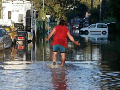 Daşqınlar 13 fransızın həyatına son qoydu