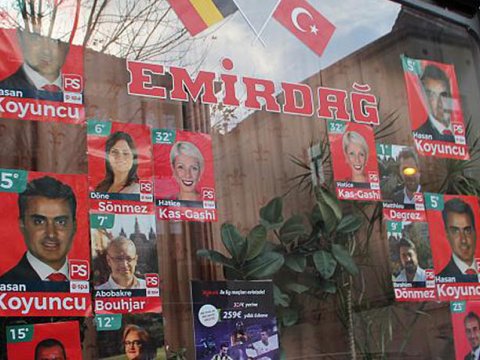 Türklər Belçikadakı seçkilərdə üstünlük qazandılar