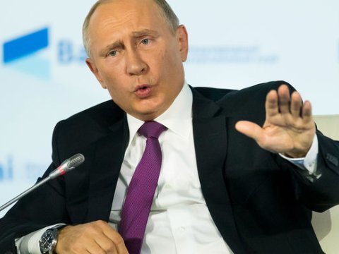 Putin Trampla m&uuml;nasibətləri HAQDA