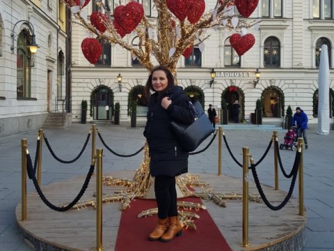 İsveçdə yaşayan azərbaycanlı jurnalist: “Bakıda çoxları elə bilir ki, burda pul xəzəl kimidir...”