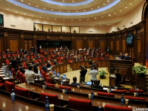Ermənistan parlamenti se&ccedil;ki məcəlləsinə dəyişikliyi qəbul etmədi