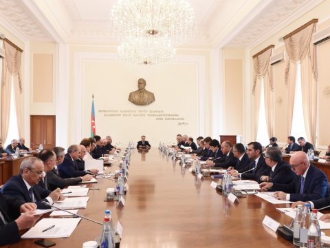 Nazirlər Kabinetinin Ehtiyat Fonduna 100 milyon manat ayrılır