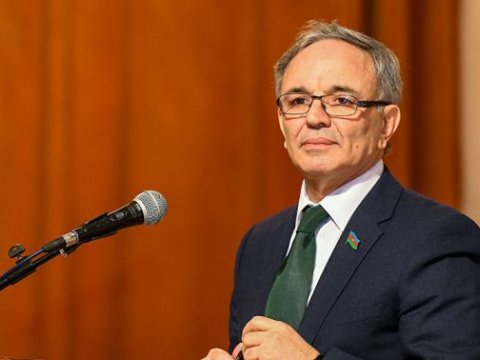 Hökumət onlayn mediaya da pul ayırsın - Əflatun Amaşovdan ÇAĞIRIŞ  