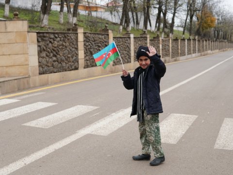 Jurnalistlərin cənub bölgəsində bayraq aksiyası - FOTOLAR
