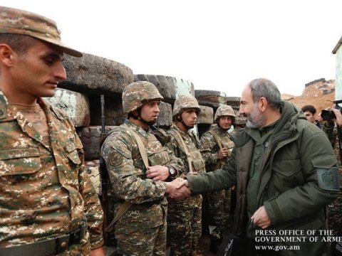 Paşinyan Azərbaycanla sərhədə gəldi