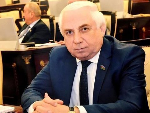 Hadi Rəcəbli: “Pensiya almaq istəyənlərə 25 illik staj hədiyyə olunacaq”   
