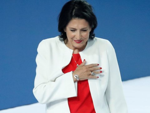 Siyasi mühacir qızı Salome:  Fransa diplomatını Gürcüstan prezidentliyinə aparan YOL