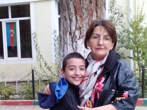 Bizimkilər - Qızılgül Abdinova: “Düzünü deyim, həmişə sıxılmışam bu peşədə” - FOTOLAR  