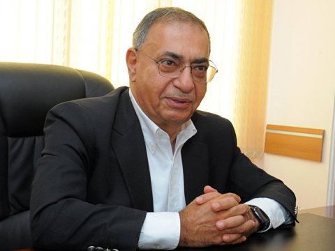 Asim Mollazadə: “11 illik icbari təhsil olsun, uşaqları vahid geyimlə dövlət təchiz eləsin” - TƏKLİFLƏR