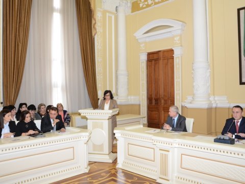 Bakı Meriyasında bağçaların vəziyyəti müzakirə olundu - MÜŞAVİRƏ