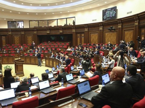 Ermənistan parlamentinin ilk iclasını Həsənov aparacaq 