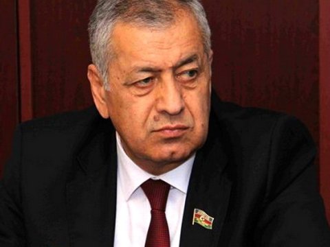 Daşınmaz əmlak kreditləri manatla veriləcək   