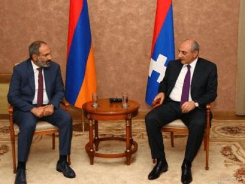 Paşinyan Qarabağ separatçılarının lideri ilə görüşdü