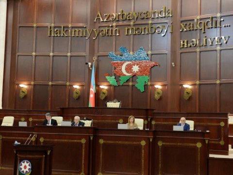 Dünyada 30 yaşdan cavan deputatların sayı artıb   