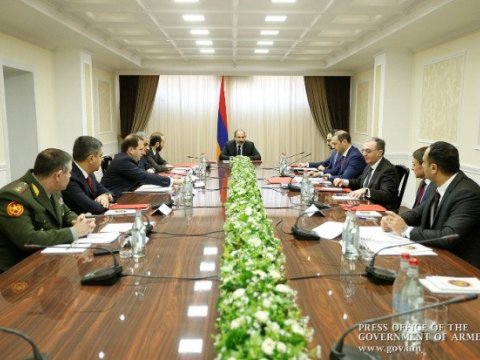 Paşinyan Təhl&uuml;kəsizlik Şurasının iclasını ke&ccedil;irdi