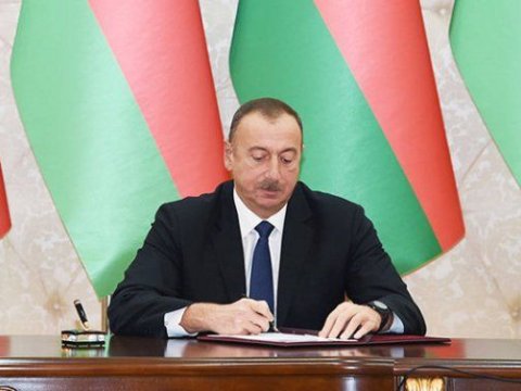 Prezident əmək pensiyaları ilə bağlı dəyişikliyi təsdiqlədi