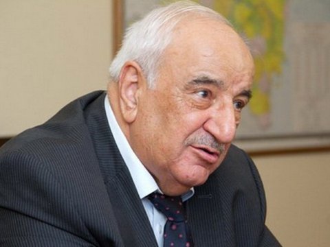 Abid Şərifov: “Hansı dövlətdə 23 il eyni vəzifədə işləmək olar?!” - MÜSAHİBƏ