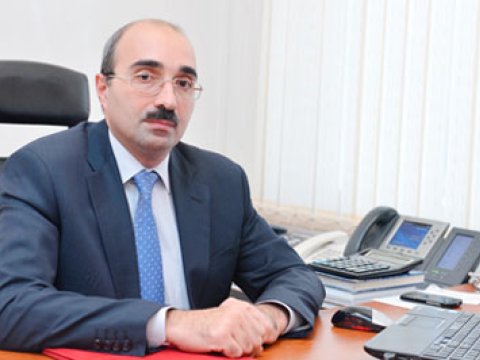Vergilər nazirinin müavininə yüksək rütbə verildi   