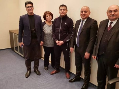 Hüquqşünas Mehmanın vəziyyətindən DANIŞDI: “Aclığı dayandırıb, tam qidalanır, əsas narazılığı...”   